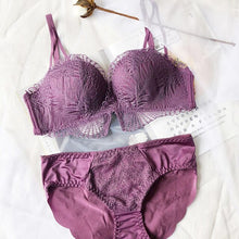 Load image into Gallery viewer, New Fashion Green Brassiere Deep V Push Up Bra Brief Set A B Cup Women Bras Lingerie Set Lace Sexy Underwear Black